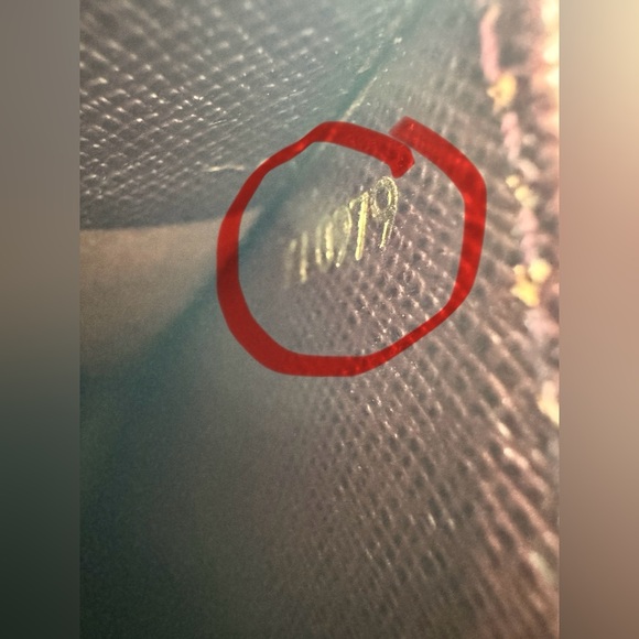 😘Louis Vuitton Tiaga Briefcase - Picture 16 of 17